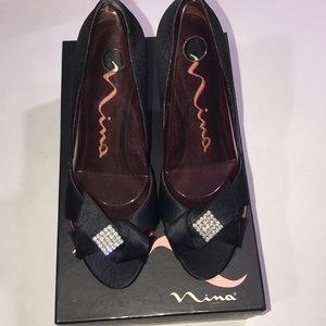 Nina satin shoe